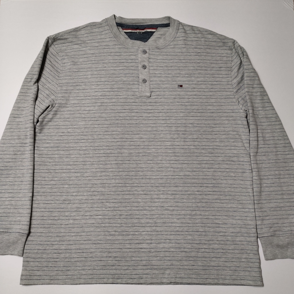 Tommy Hilfiger Men's XXL Gray Striped Long Sleeve Henley Shirt